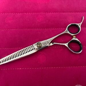Scissor Hairstylist